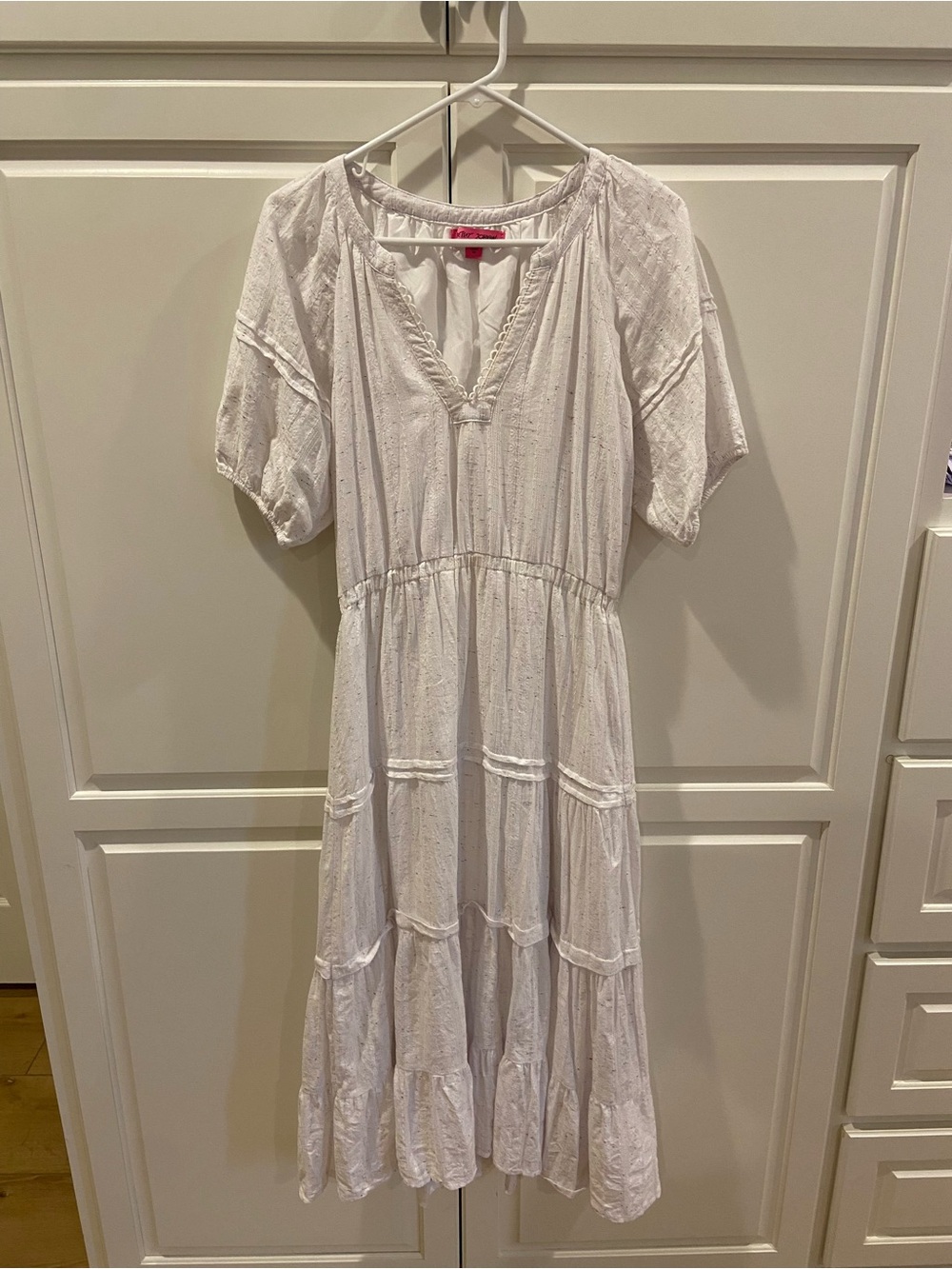 Betsey Johnson White Tiered Midi Dress - Picture 1 of 4